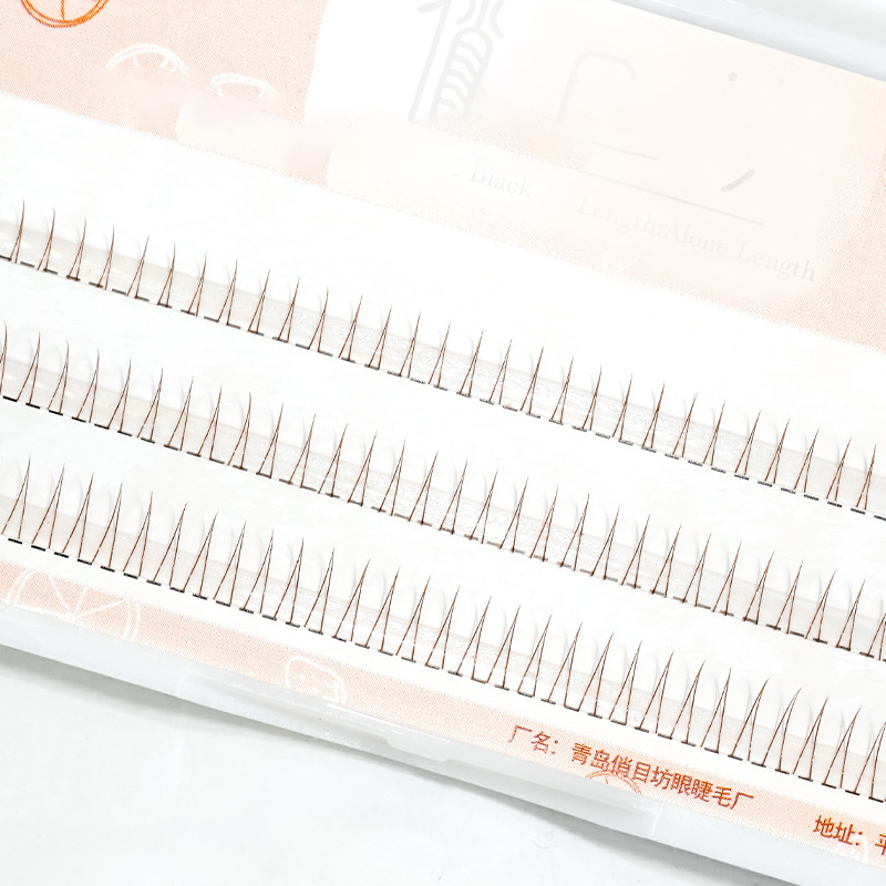 J حليقة على شكل حرف V تحت رمش  - مراجعة Anime Cosplay Lashes وسعره